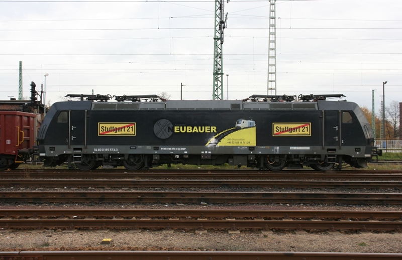 185 573-3 (Stuttgart 21) am 28.10.10 im Bahnhof Guben