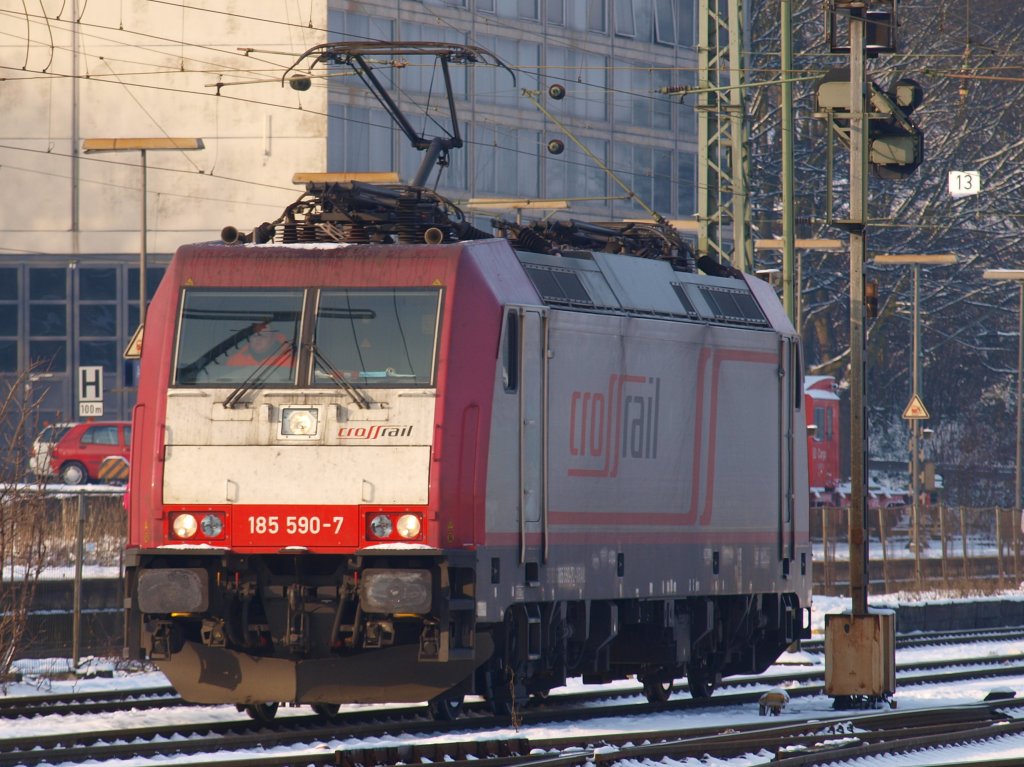 185 590-7 von Crossrail rangiert in Aachen West.