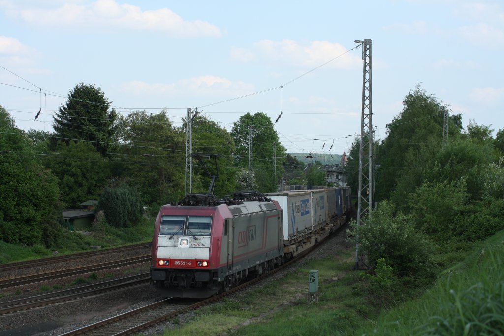 185 591 befhrt das berholgleis in Eschweiler( wegen berfllung des Umsetzbahnhofs Aachen West) in Eschweiler am 01.05.11