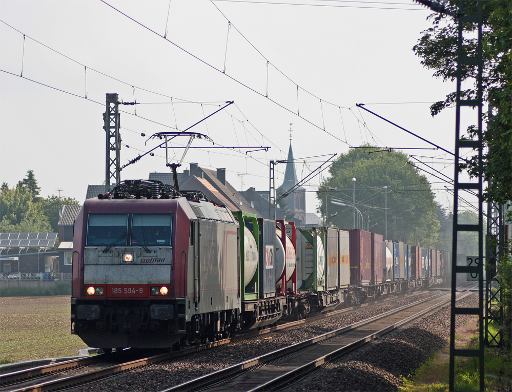 185 594-9 mit einem Gterzug nach Aachen-West als Umleiter am Km 29.0 der KBS485, 22.5.10