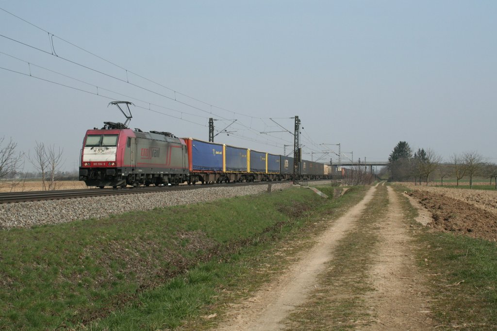 185 594-9 mit einem KLV-Zug am Vormittag des 04.04.13 bei Hgelheim.