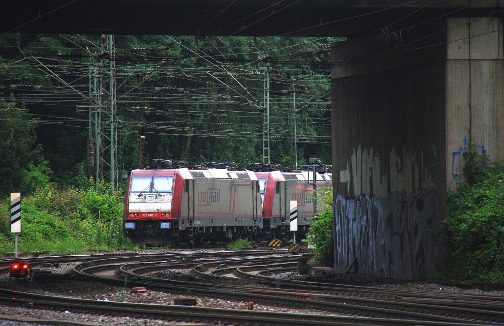 185 602-0 von Crossrail und noch eine andere 185er von Crossrail stehen in Aachen-West auf dem Abgestellgleis am Abend des 17.7.2012.