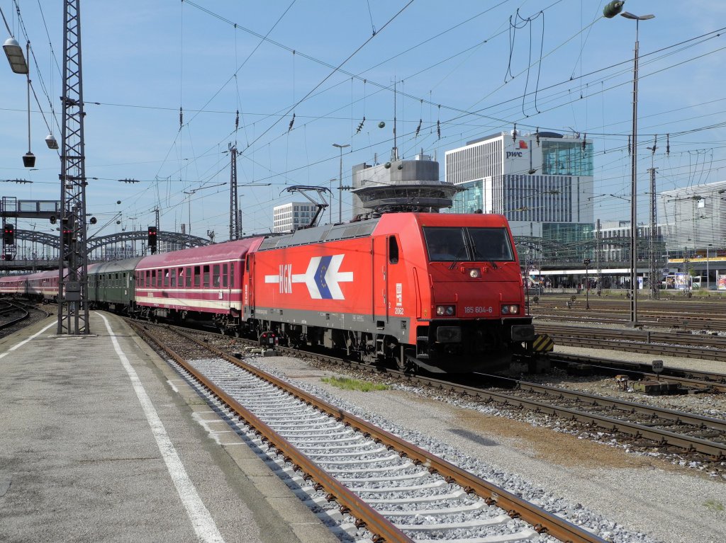 185 604 am 24.09.11 mit nem Wiesnsonderzug in M�nchen Hbf