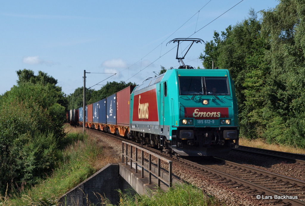 185 612-9  Emons  der PBG bringt am 11.07.13 einen Containerzug durch Hamburg-Moorburg zum Rbf Alte Sderelbe.