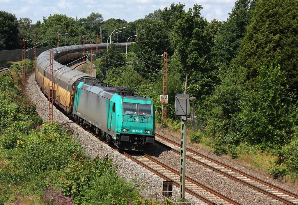 185-614-5 aus Richtung Bremerhaven Hbf in Richtung Bremen am 17.7.12.