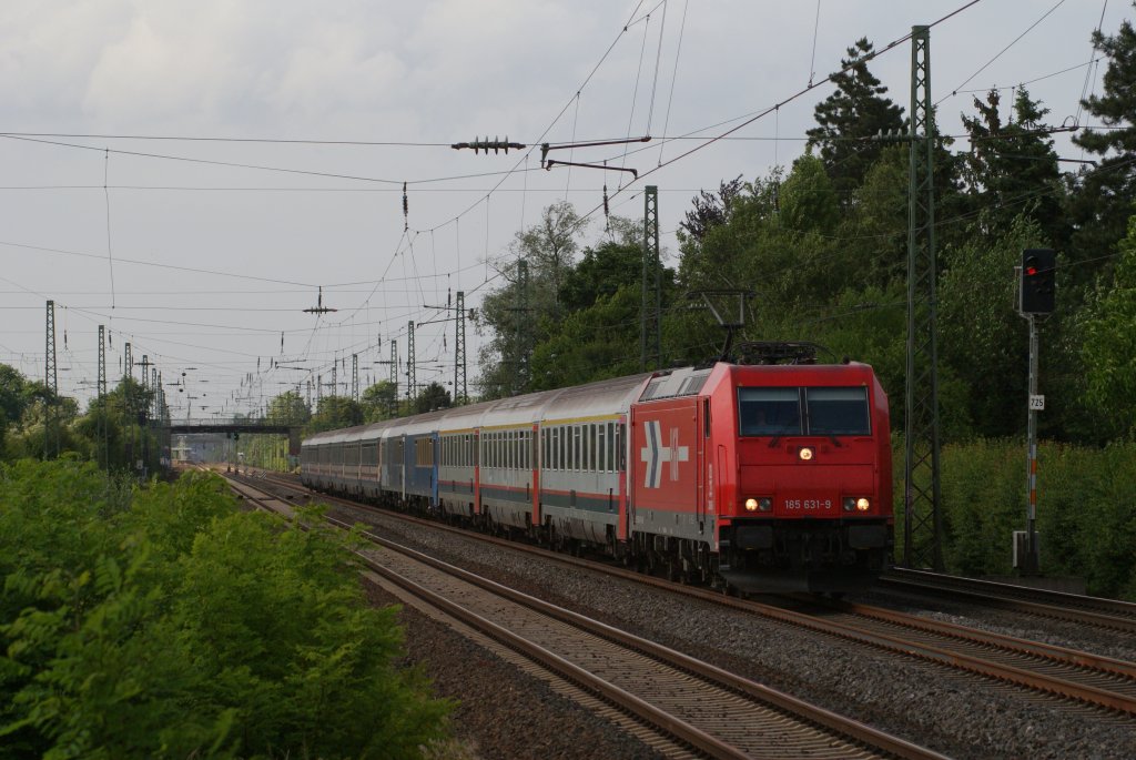 185 631-9 mit einem Sonderzug in Angermund am 22.05.2011