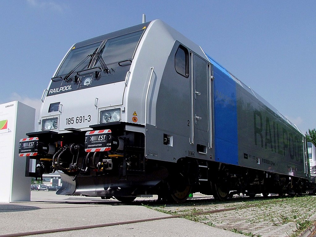 185 691-3 von RAILPOOL wurde auf der Transport-Logistic2011 in Mnchen gezeigt;110513