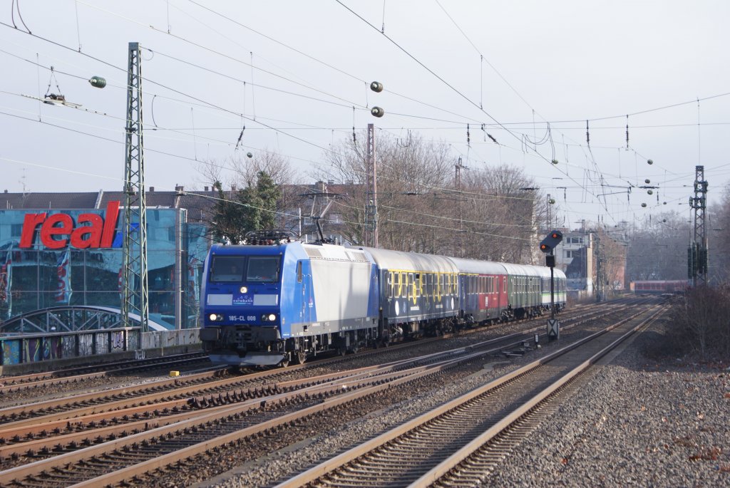 185-CL 008 der Eurobahn als RE13 Hamm(Westfalen)-M�nchengladbach bei der Durchfahrt durch D�sseldorf-Bilk am 6.02.10