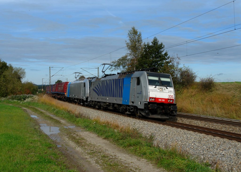 186 106 + 186 288 mit dem Winner-KLV am 13.10.2012 unterwegs bei Osterm�nchen.