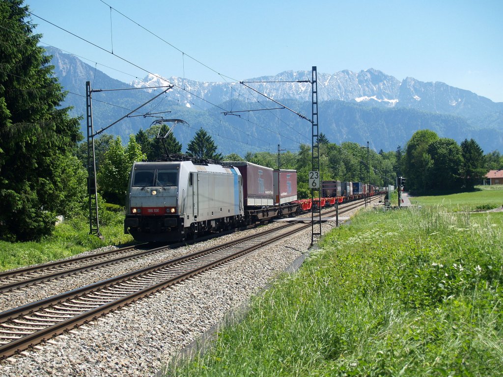 186 106 am 5.06.2010 unterwegs bei Niederaudorf