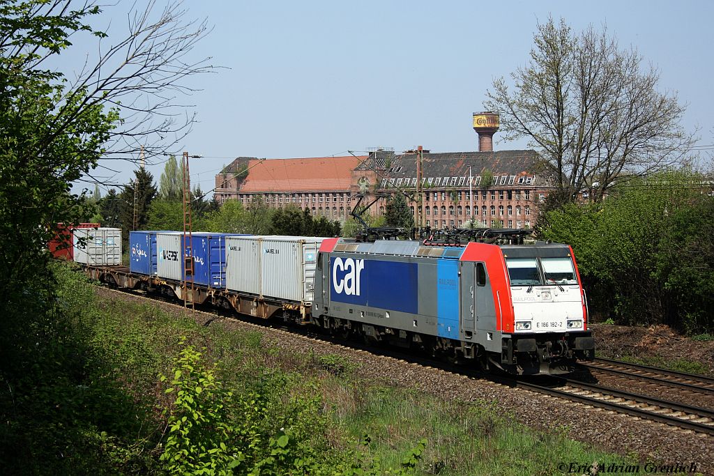186 182  Railpool/SBB Cargo) am 20.4.2011 in Hannover Limmer.