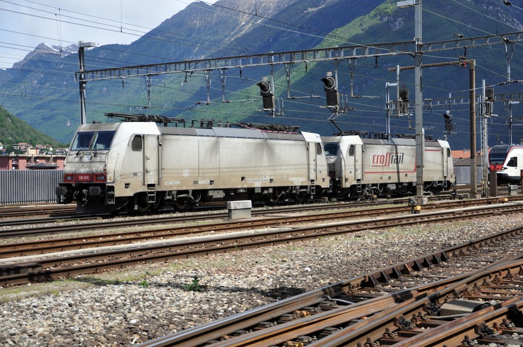 186 906 + 186 903  Bellinzona  16.05.12