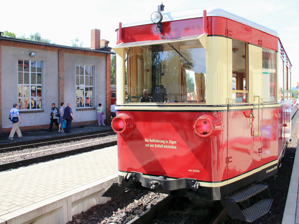 187 001-3 wurde am 18. August 2012 fr Sonderfahrten zwischen Bahnhof Gernrode und Osterteich eingesetzt.