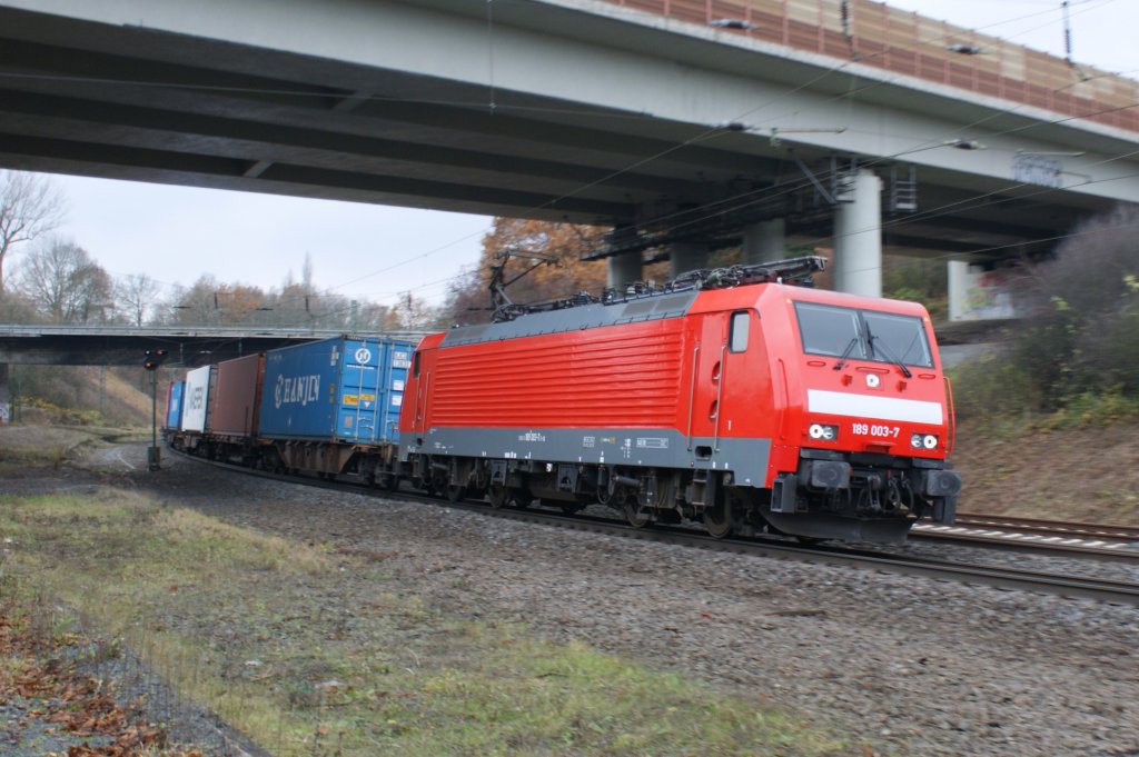 189 003-7 fhrt Richtung Norden kurz hinter Fulda am 13.11.2009
