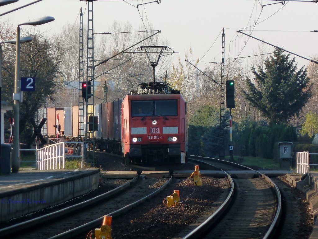 189 005 kurz vor dem B in Dresden Stetzsch.
Ge an den TF ;).
13.11.11