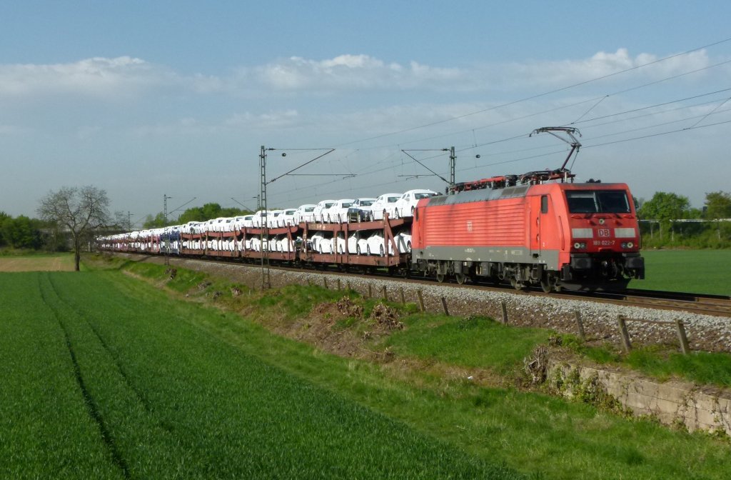 189 022-7 ist mit einem Audizug am 27.04.2012 bei Ltzelsachsen