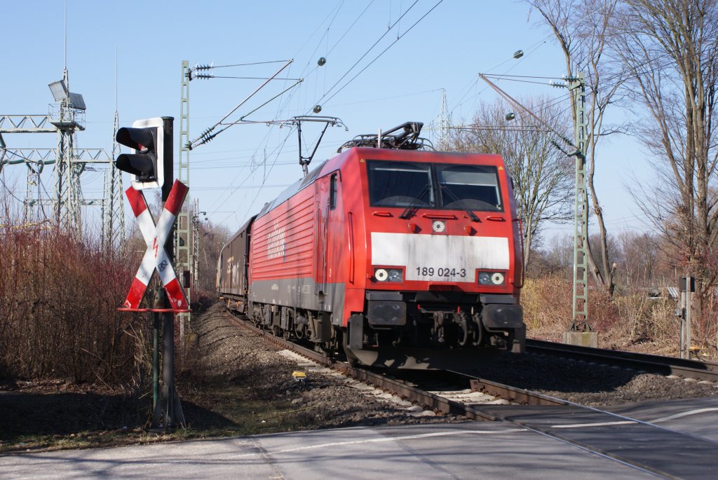 189 024-3 mit gem. GZ am Km 28,190 in Dsseldorf am 10.03.2010 um 14.22 Uhr