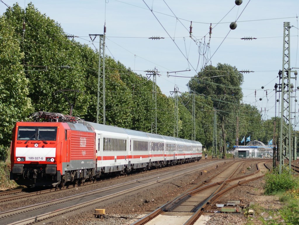 189 027-6 mit einem IC Ersatzzug in Dsseldorf Oberbilk am 31.08.2009