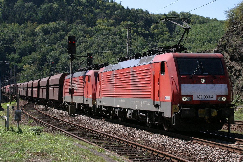 189 033 + 189 xxx mit Erzzug am 20.8.11 in Ediger-Eller