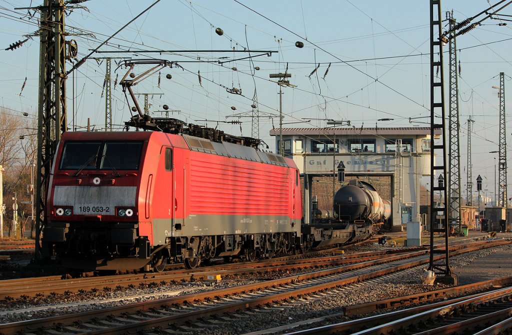 189 053-2 verl�sst Gremberg am 29.11.2011