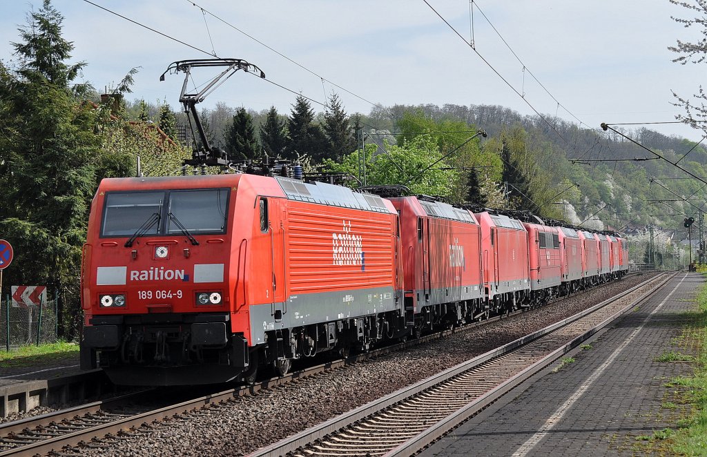 189 064 Leubsdorf 09.04.2011 mit 185 203, 185 340, 151 153, 145 011, 185 018, 185 253, 185 303, 151 004