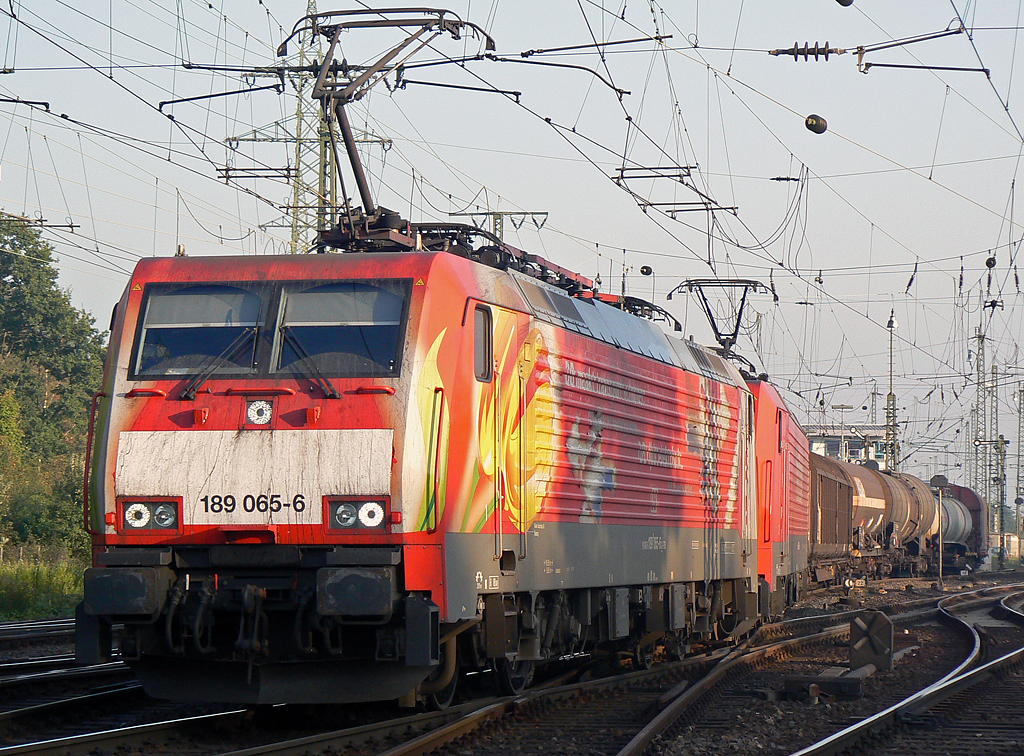 189 065-6 bei der Ausfahrt mit gem. Gz. rtg Venlo in Gremberg am 12.10.2010
