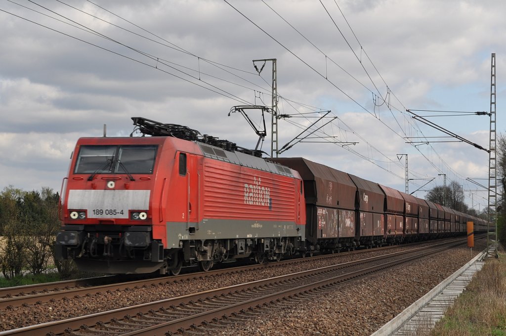 189 085 bei Voerde Richtung Emmerich am 10.04.2010