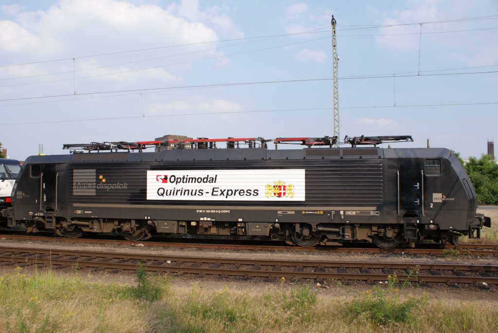 189 092-0  Qurinius Express  stand zusammen mit 189 112-6 und 189 400-1 am 24.06.2010 abgestellt in Mnchengladbach Hbf