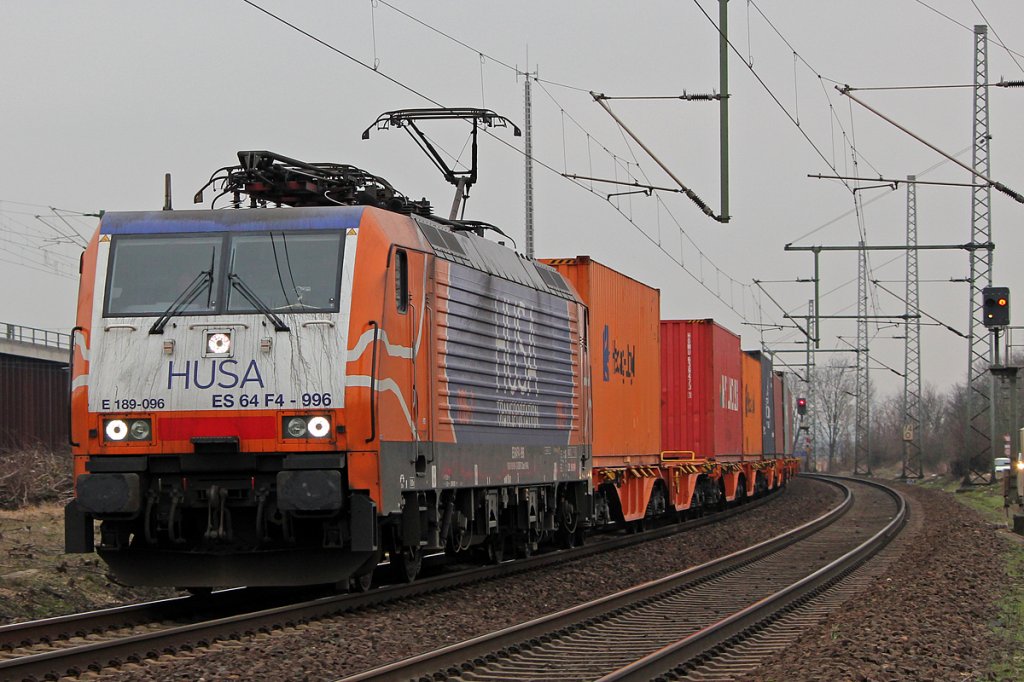 189 096 / ES 64 F4-996 der HUSA Transportation in Porz Wahn am 13.03.2012