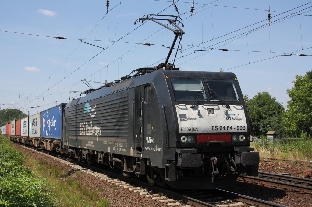 189 099-5  Mike  der ERS Railways fhrt mit einem Containerzug durch Leipzig-Thekla in Richtung Leipzig-Schnefeld. Fotografiert am 21.07.2010. 