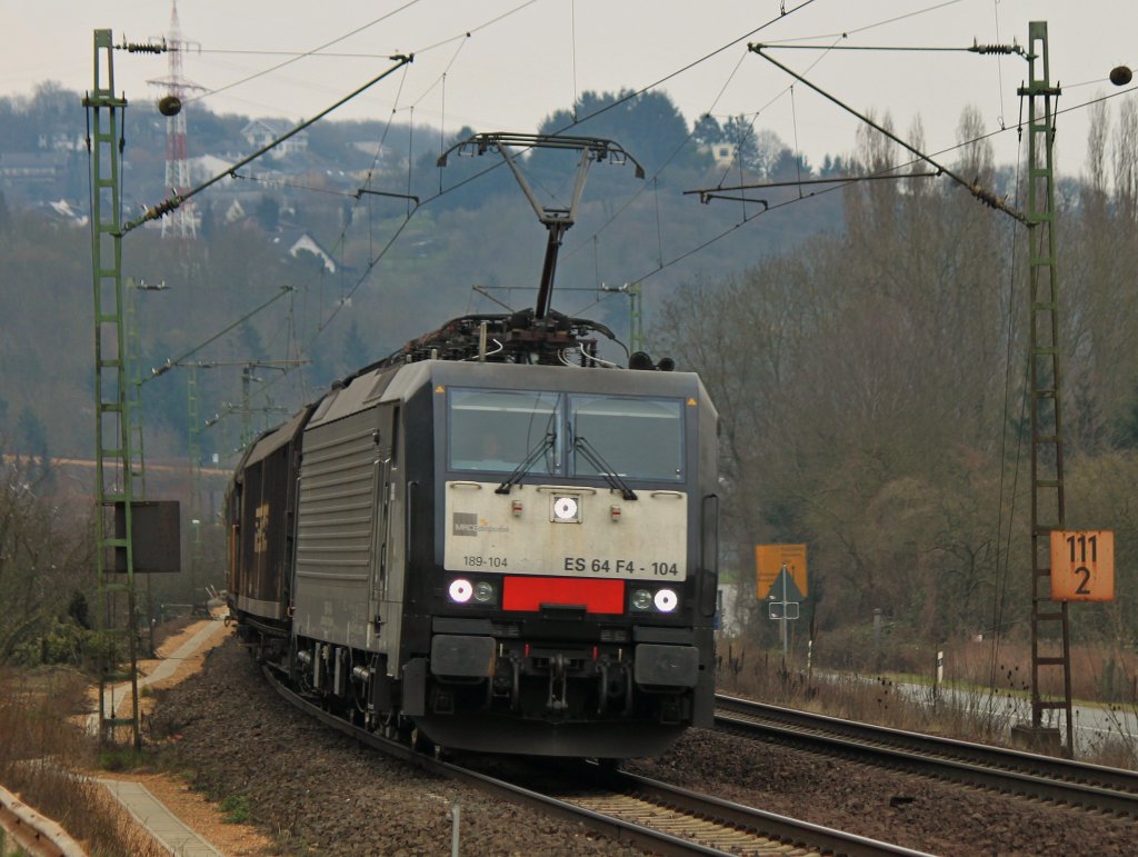 189 104 fhrt am 03.04.2013 auf der KBS 465 hinter Linz Richtung Norden.