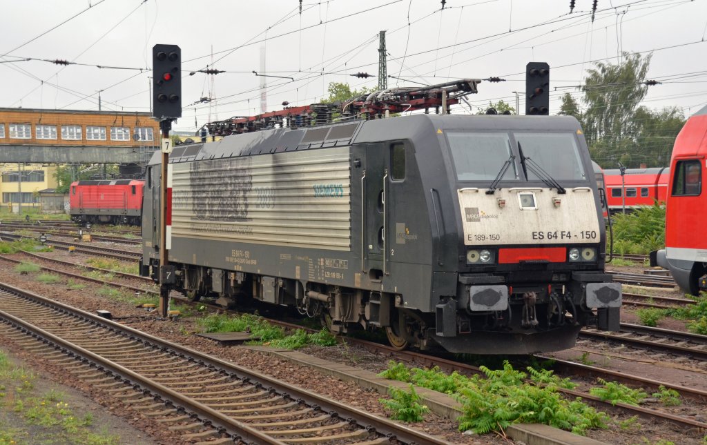 189 150 stand am 31.07.11 im Vorfeld des Hbf Halle(S). Fotografiert vom Bahnsteig aus.