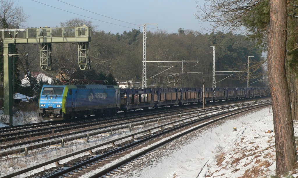 189 152 (PKP Cargo) durchfhrt mit einem leeren Autozug Berlin Wilhelmshagen. 26.1.2013