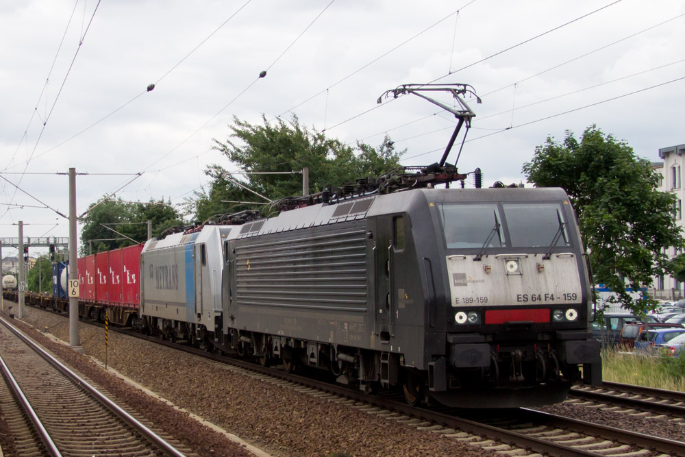 189 159 und 186 187 durchfahren Dresden-Dobritz Richtung Hauptbahnhof. 29.06.2013