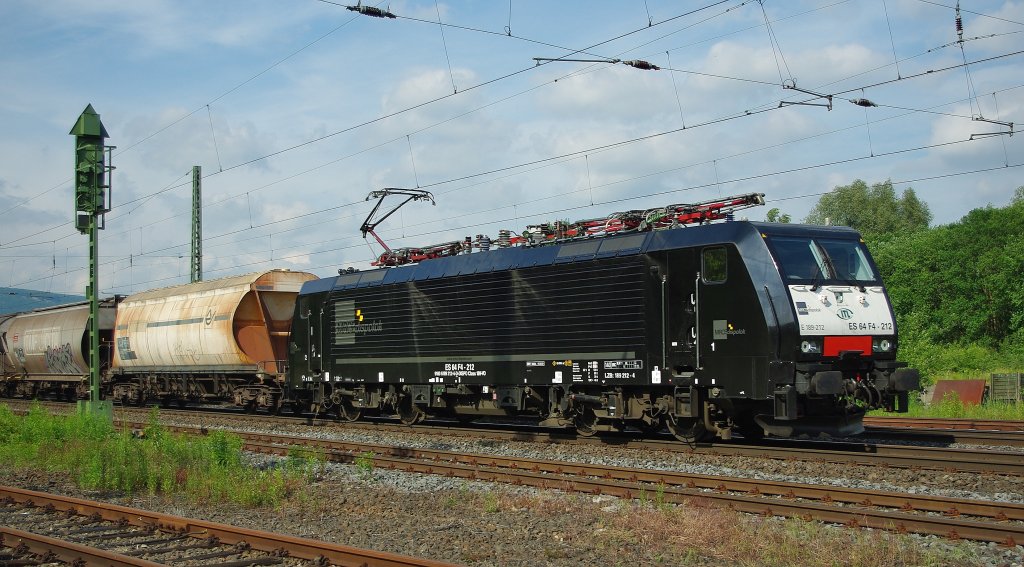 189 212-4 (ES 64 F4-212) mit Getreidezug in Fahrtrichtung Sden. Aufgenommen am 18.06.2010 in Eschwege West.