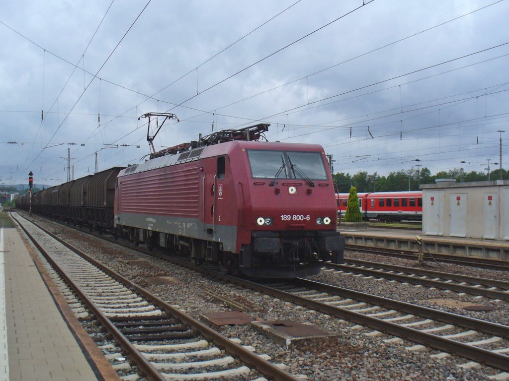 189 800-6  zieht einen Schttgutwagenzug am 08.09.2011 durch Kaiserslautern 