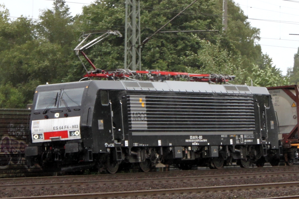 189 803 whrend eines Regenschauers in HH-Harburg. (20.07.12)