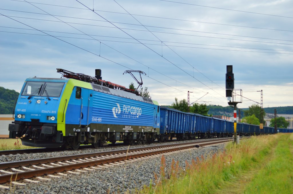 189 805 (ES64 F4 805) der PKP Cargo Logistics mit einem Kohlezug bei Karlstadt(Main) (04.07.2013)