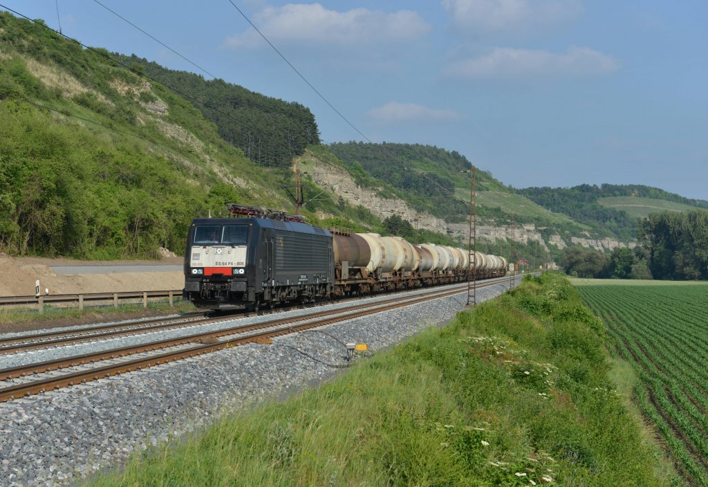 189 806 mit einem TXL-Tankzug Richtung Gemnden am 02.06.2012 unterwegs bei Karlstadt.