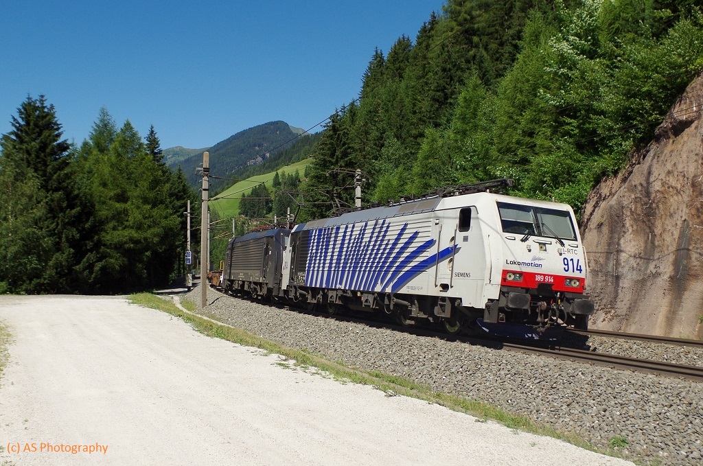 189 914 und 189 xxx von Lokomotion mit Klv am 02.08.2013 in Gries am Brenner gen Brennero. 