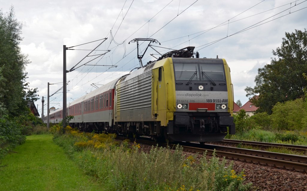 189 915 fuhr am 28.08.11 mit dem AZ 1360 Berlin - Narbonne durch Bitterfeld Richtung Halle(S).