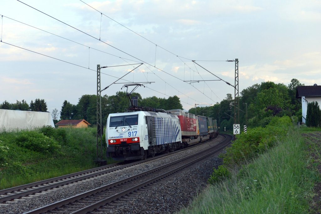189 917 mit einem KLV nach Mnchen Ost Rbf am 29.05.2012 unterwegs am B Vogl.