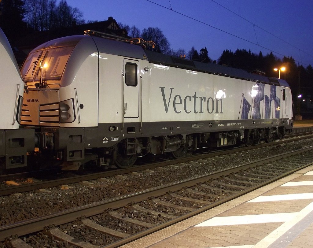 193 922 steht am 24. Mrz 2012 am Zugschluss einer berfhrung nach Wegberg im Bahnhof Kronach.