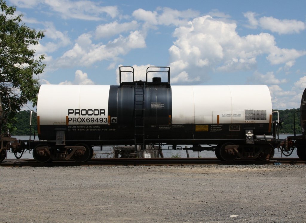 19.6.2012 Marlborough, NY. Kesselwagen Procor, Prox 69493