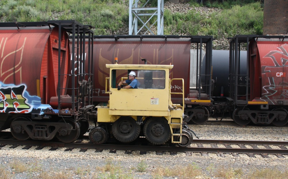 19.7.2012 Ein Arbeitsfahrzeug bei St. Paul / Minneapolis, MN.