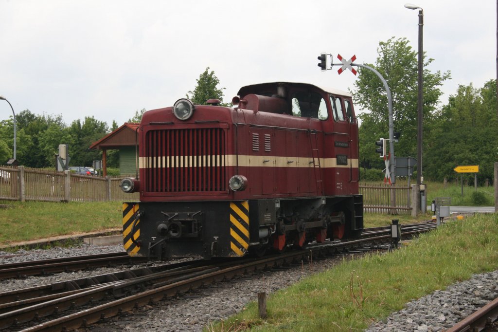199 013 beim rangieren auf dem Bahnhof Bertsdorf.15.05.2011.