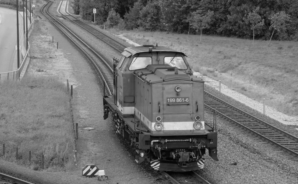 199 861 verlsst am 09.06.12 Wernigerode um eine weitere Personenwagengarnitur zu holem.