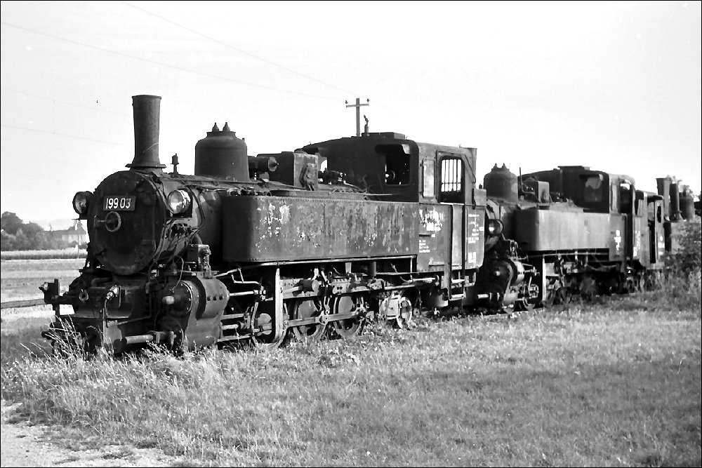 199.03 und 199.02 abgestellt in Ober Grafendorf (17. September 1972)

	