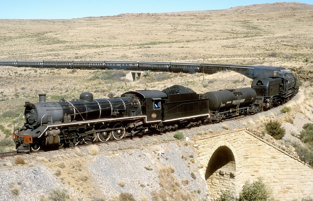 19B - 1412 + GMAM - 4122  Lootsberg  26.08.01