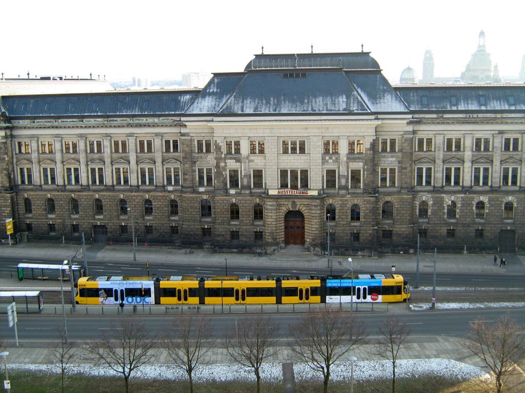 20.02.2011 - Dresden - Blick aus dem 10.Stock gegenber dem Finanzministerium 